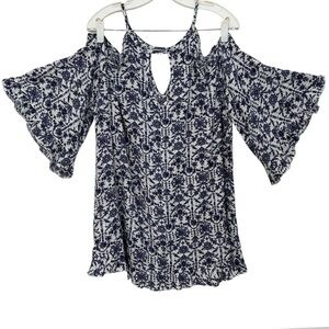 Weekend Suzanne Betro Shirt Bell w/ Cutout Sleeves Blue & White Size 1X
